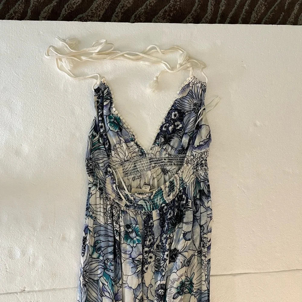 Lovestitch halter maxi dress - Picture 4 of 7